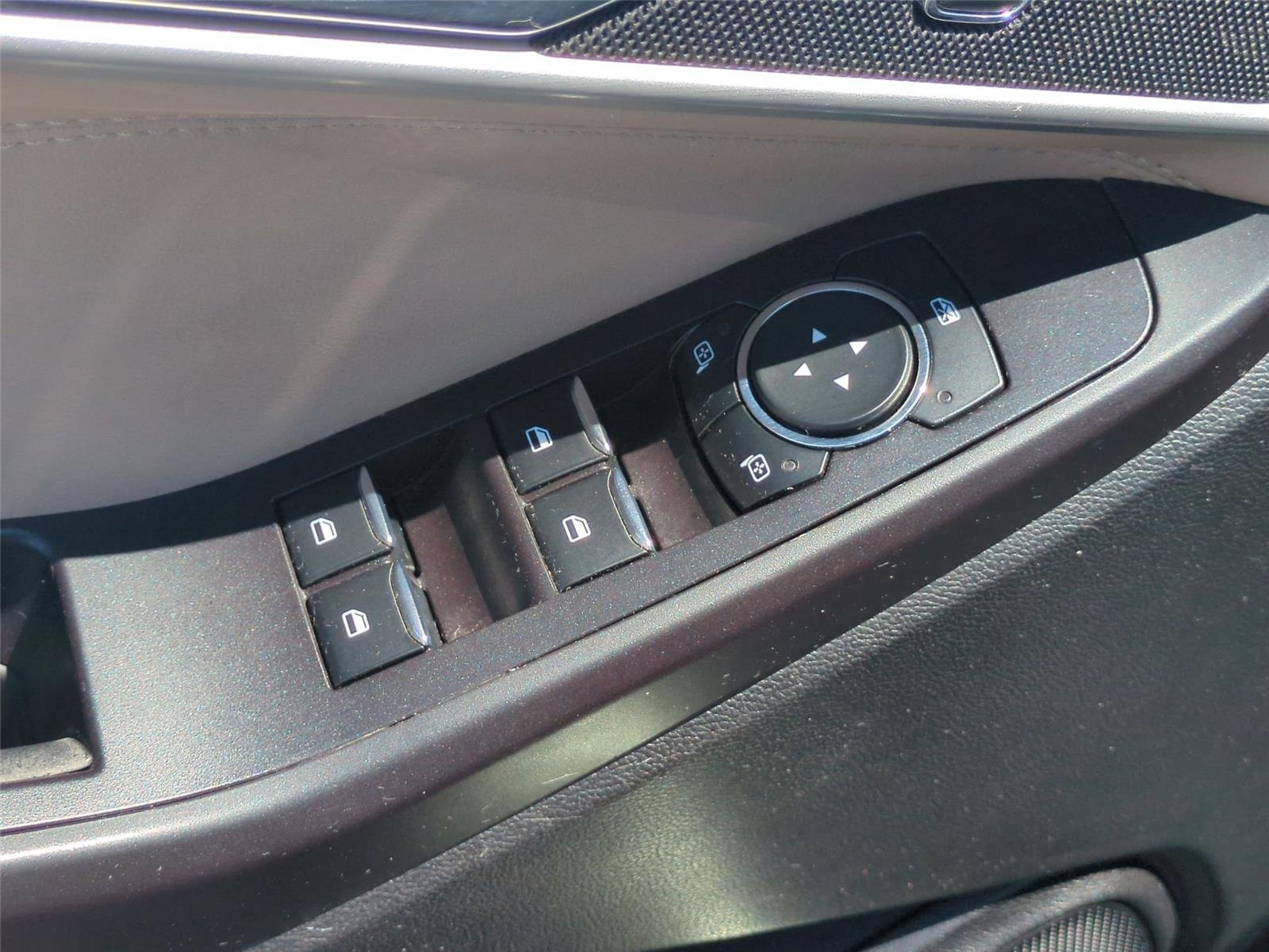 Used 2020 Silver Spruce Metallic Ford XLT image 16