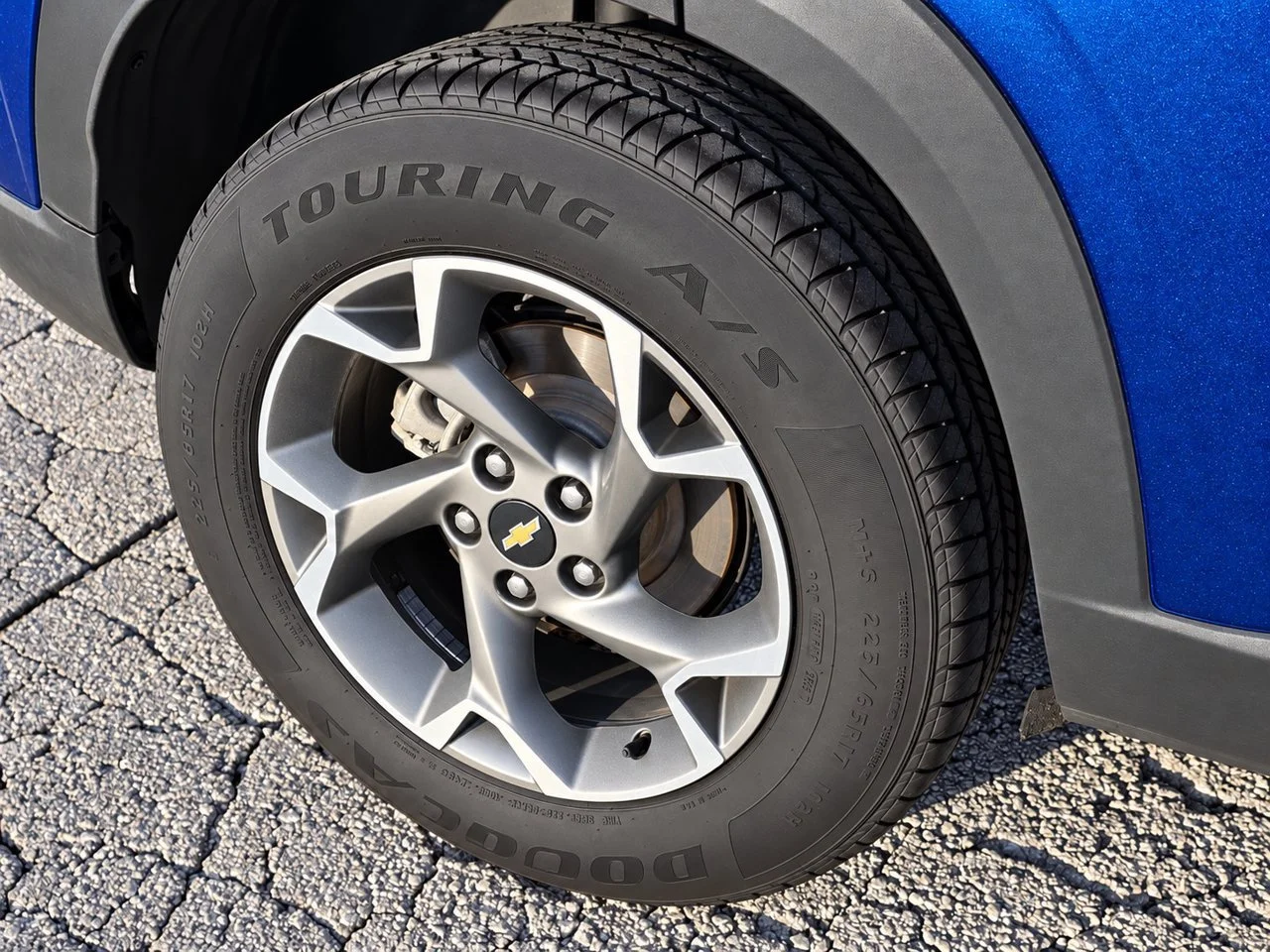 Used 2024 Blue Glow Metallic Chevrolet LT image 8