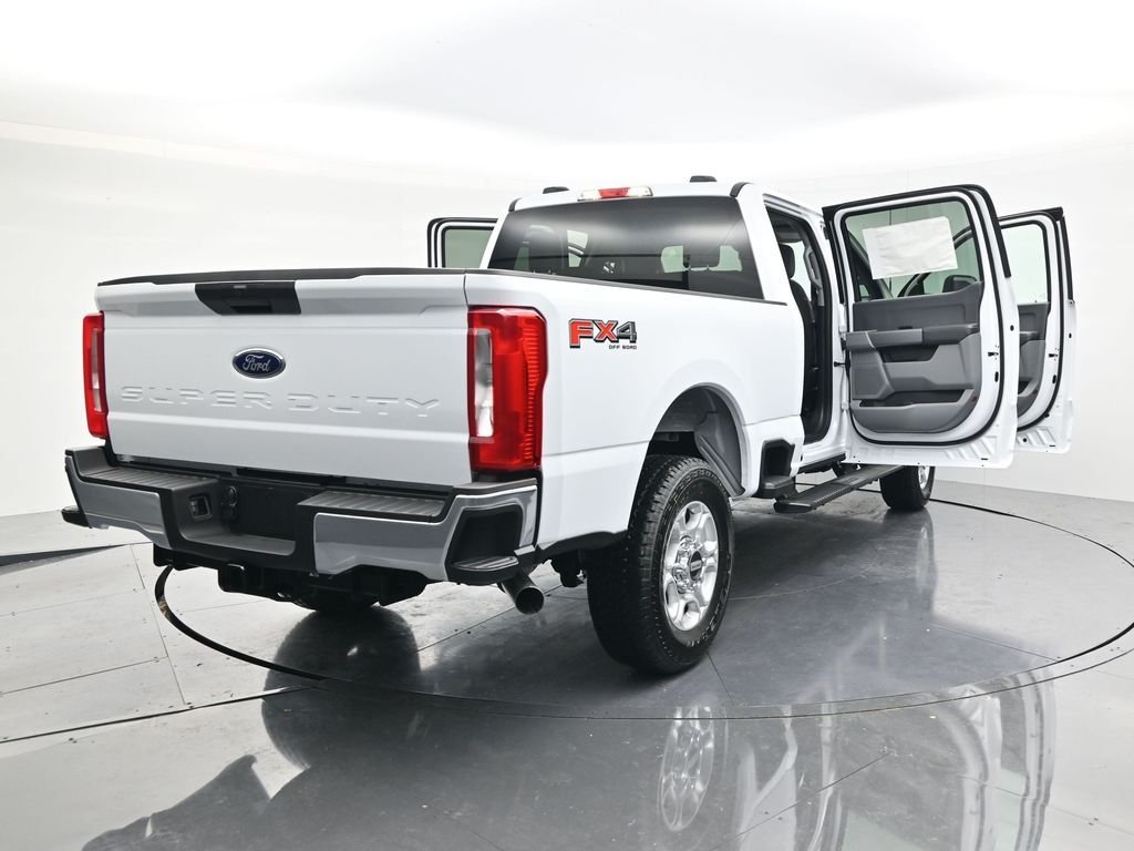 New 2026 Oxford White Ford F-250® XLT image 53