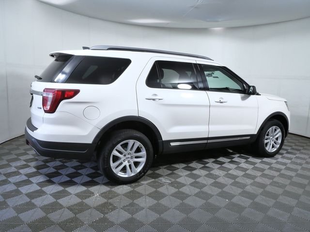 Used 2018 White Ford XLT image 6