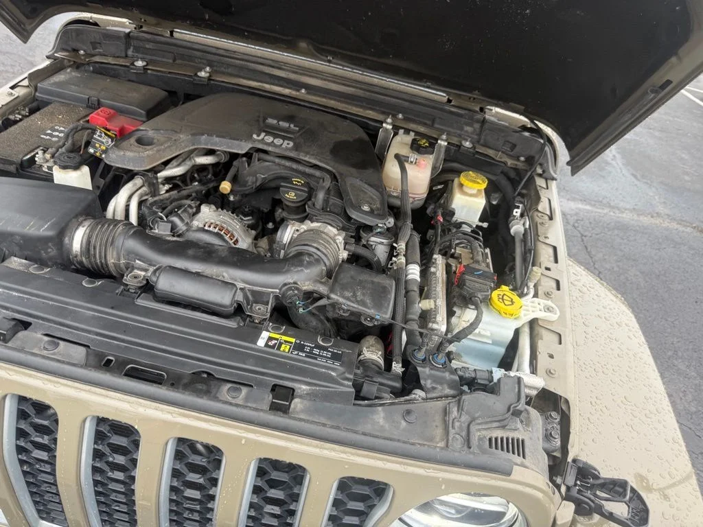 Used 2020 Green Jeep Overland image 68