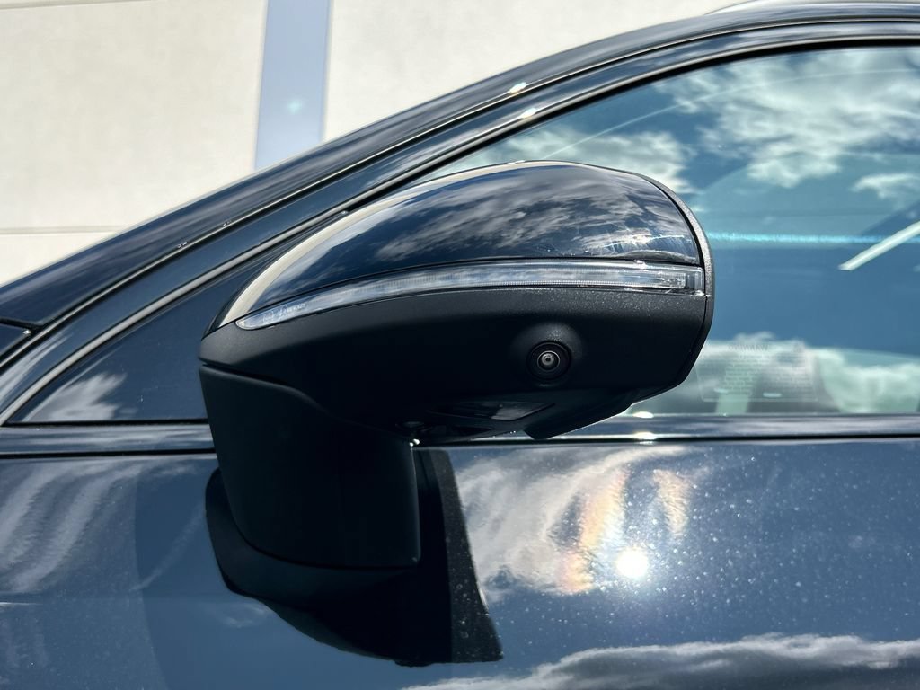 New 2027 Black Mercedes-Benz GLC 300 image 67