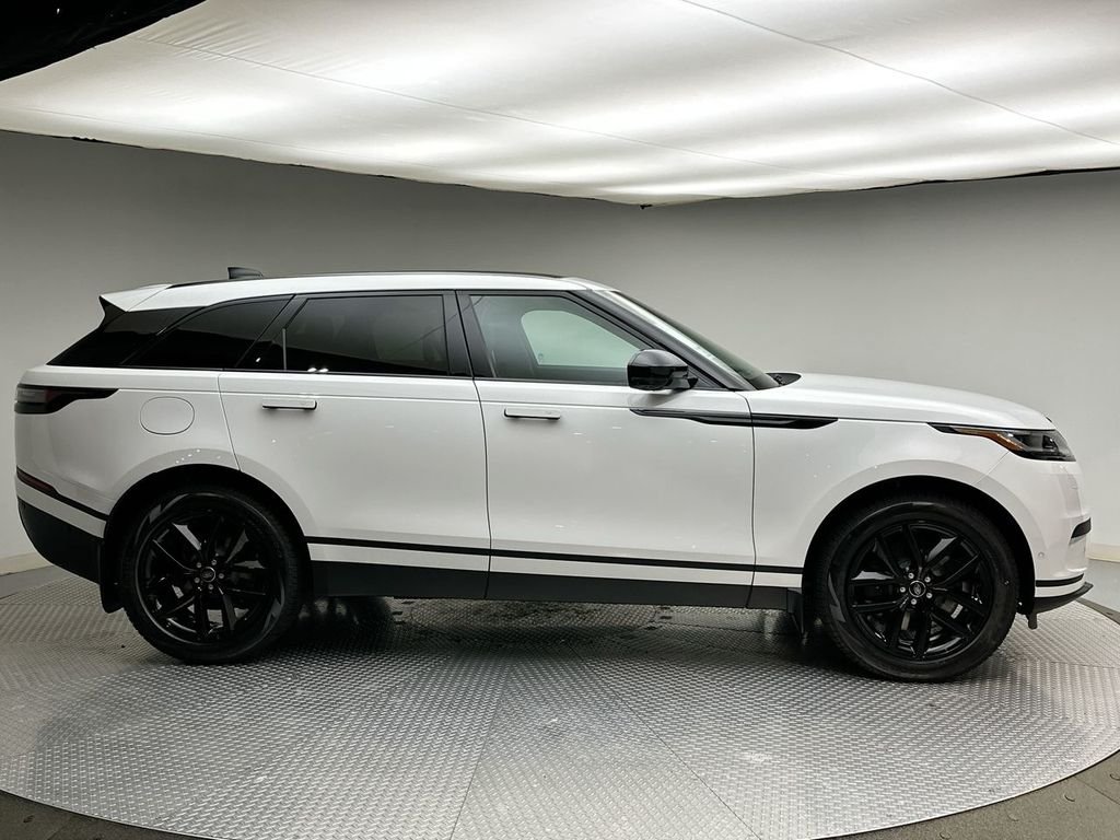 New 2026 Fuji White Land Rover S image 4