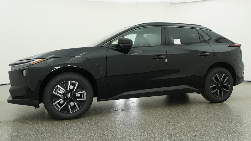 New 2026 Midnight Black Metallic Toyota XLE image 4