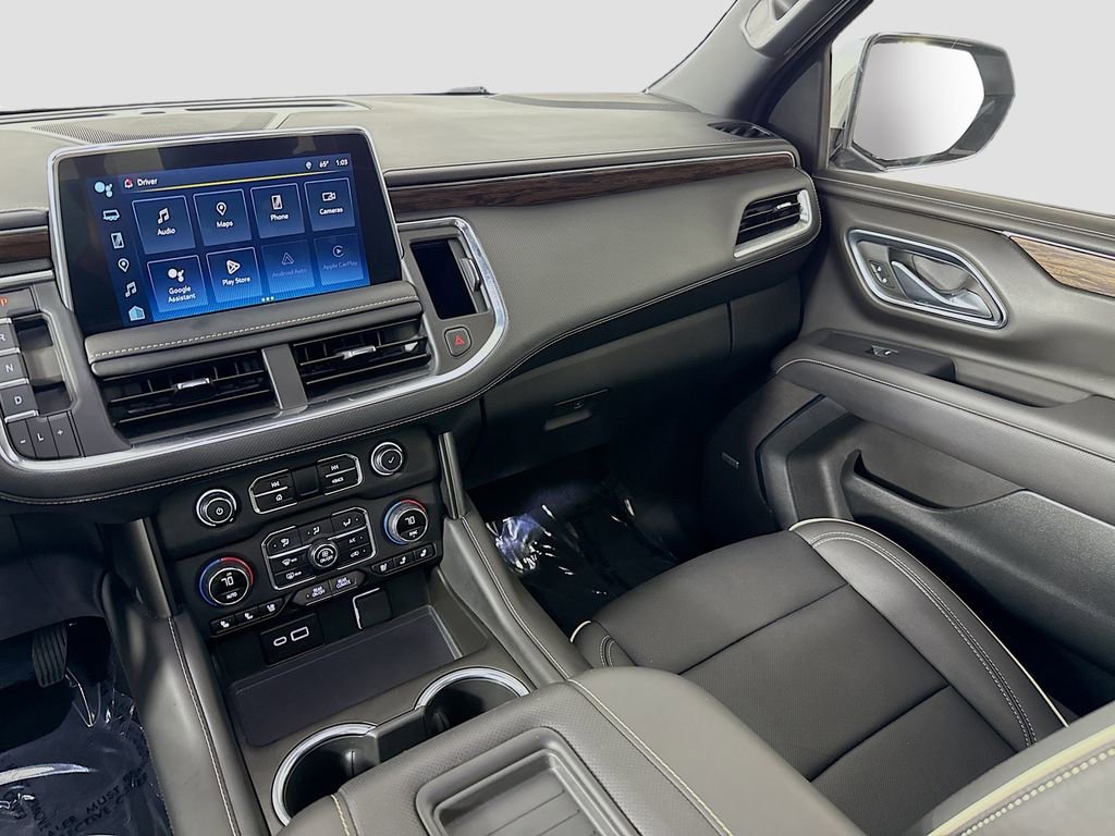 Used 2024 Sterling Gray Metallic Chevrolet Premier image 24
