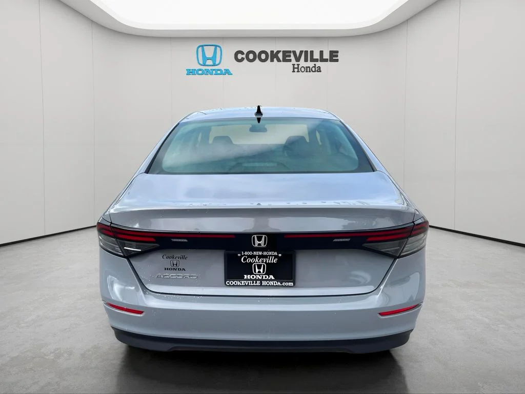 Used 2025 Gray Honda SE image 4