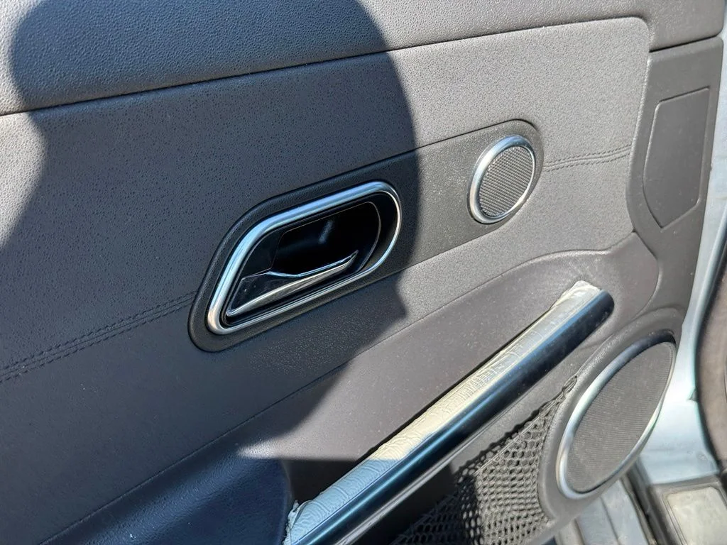 Used 2005  Chrysler SRT6 image 11