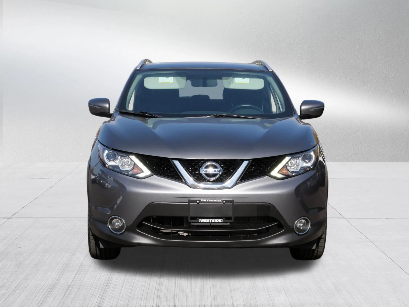 Used 2017 Nissan Rogue Sport SV with VIN JN1BJ1CR4HW133121 for sale in St. Louis Park, MN