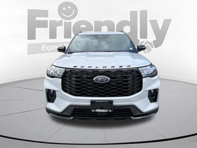 New 2026 Space White Metallic Ford ST-Line image 12