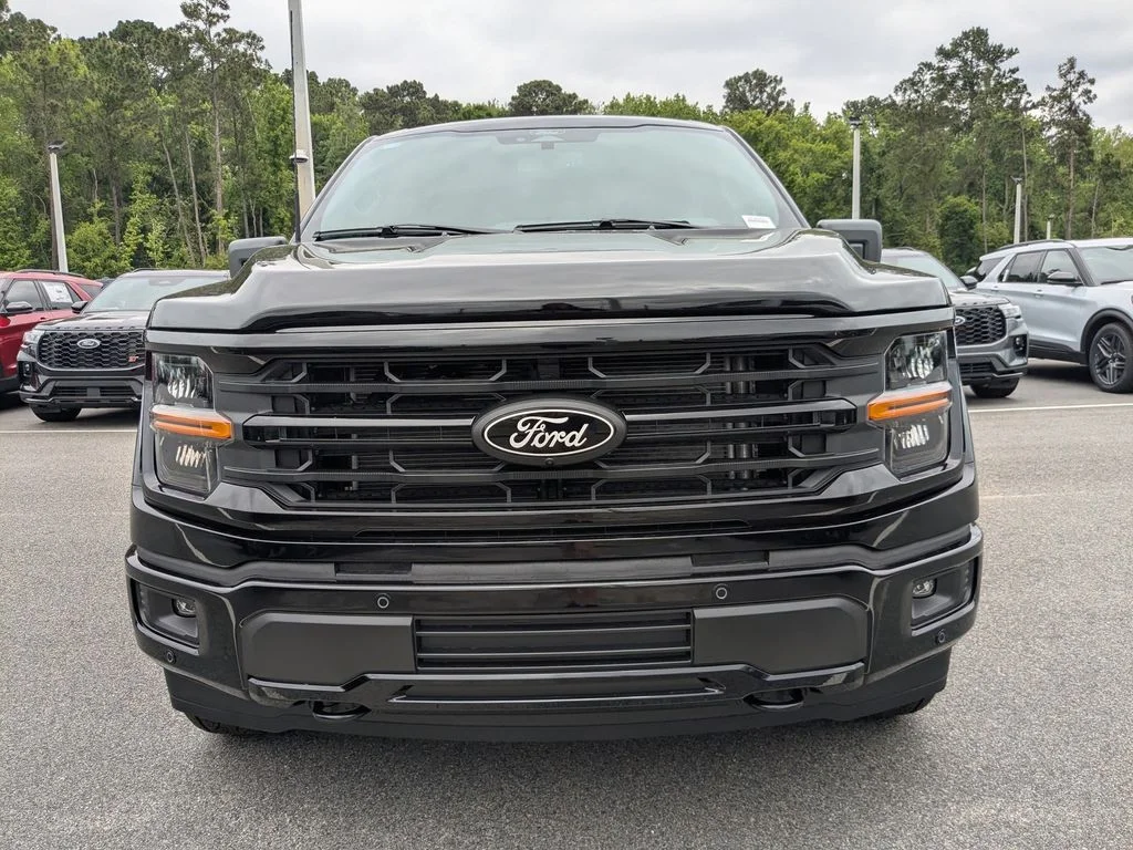 New 2026 Agate Black Metallic Ford XLT image 9