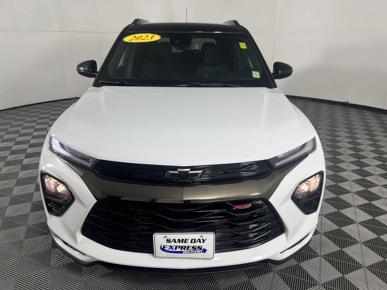 Used 2023 Summit White Chevrolet RS image 12