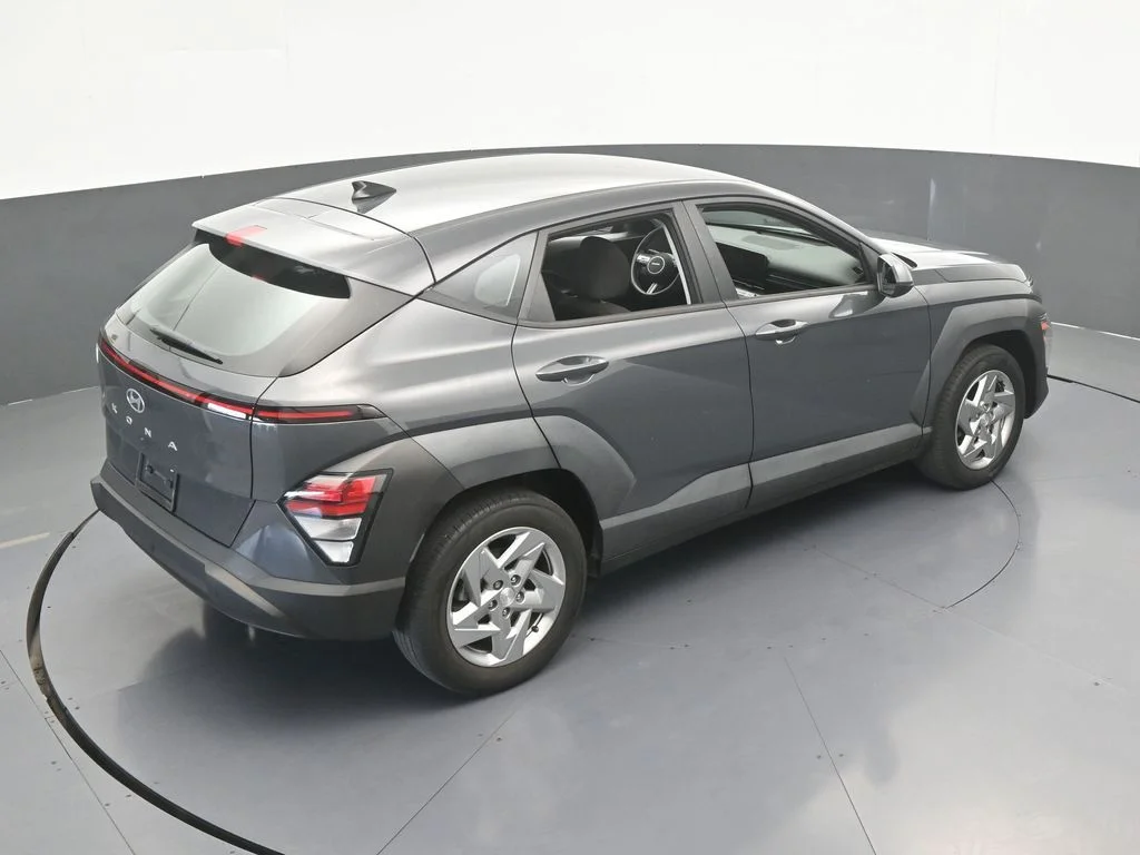 Used 2024 Ecotronic Gray Pearl Hyundai SE image 53