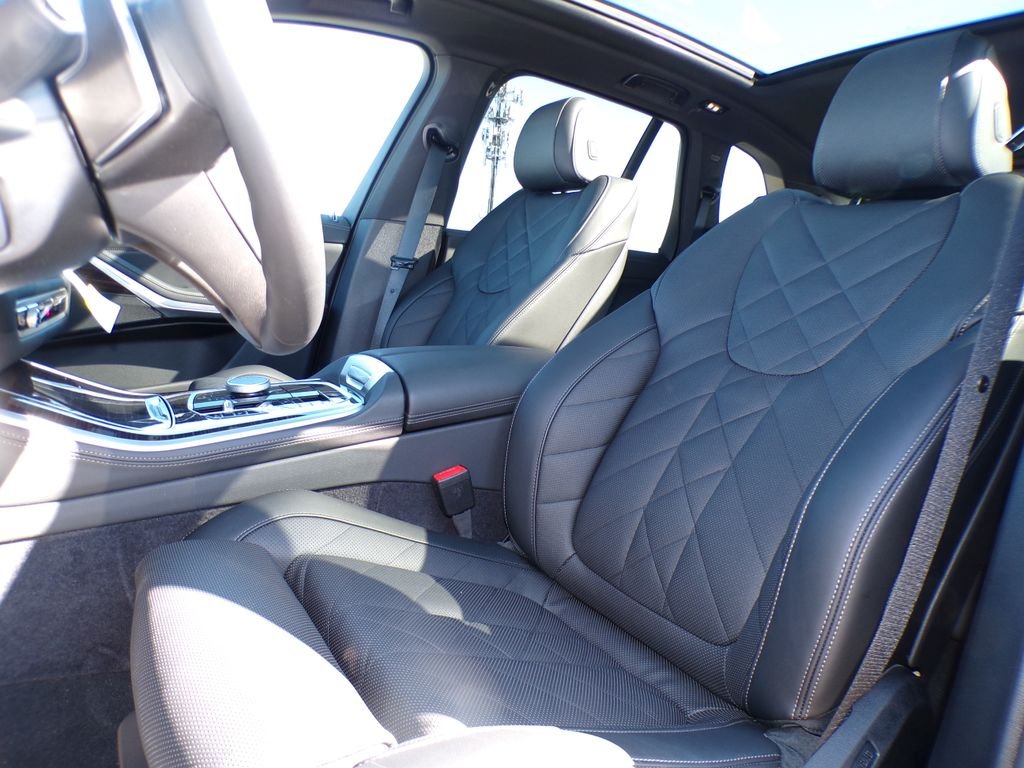 Certified Used 2026 Black Sapphire Metallic BMW xDrive40i image 13
