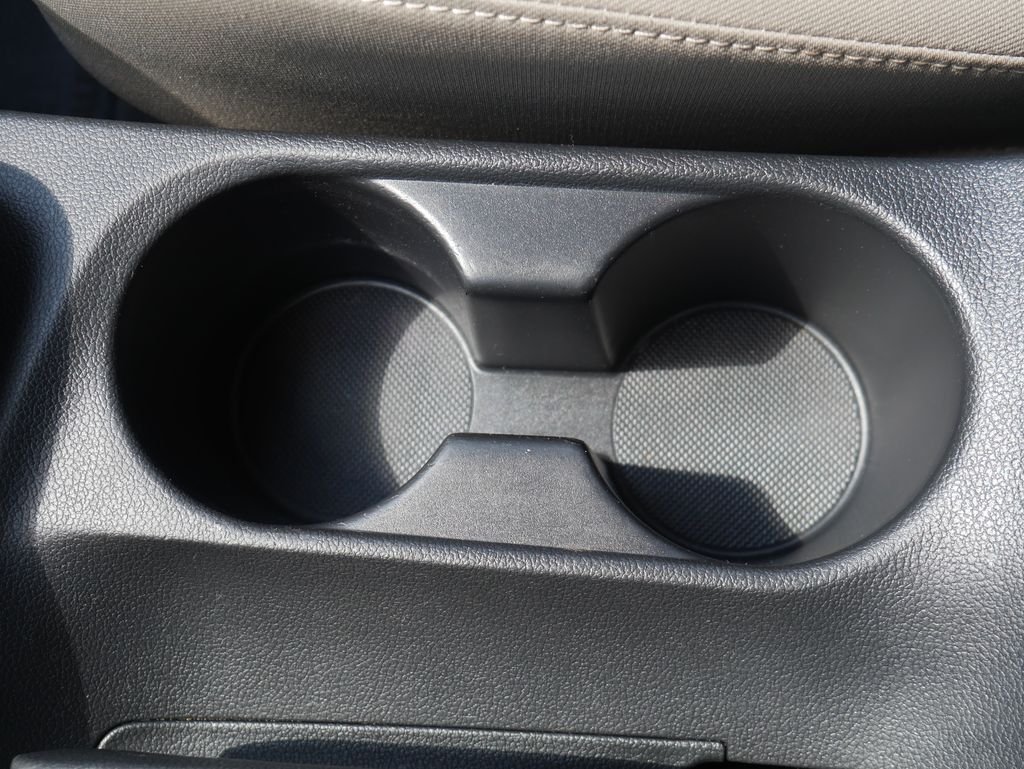 Used 2019 Red Hyundai SE image 32