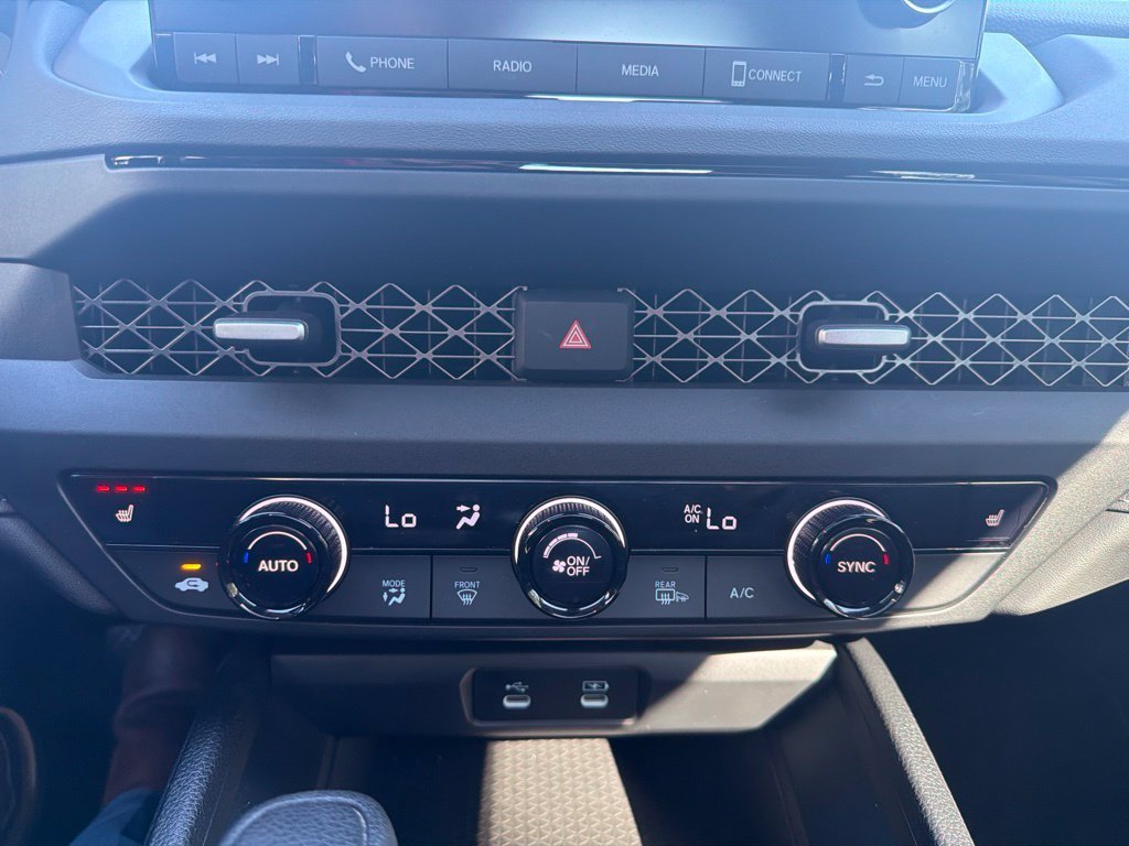 Certified Used 2025  Honda SE image 27
