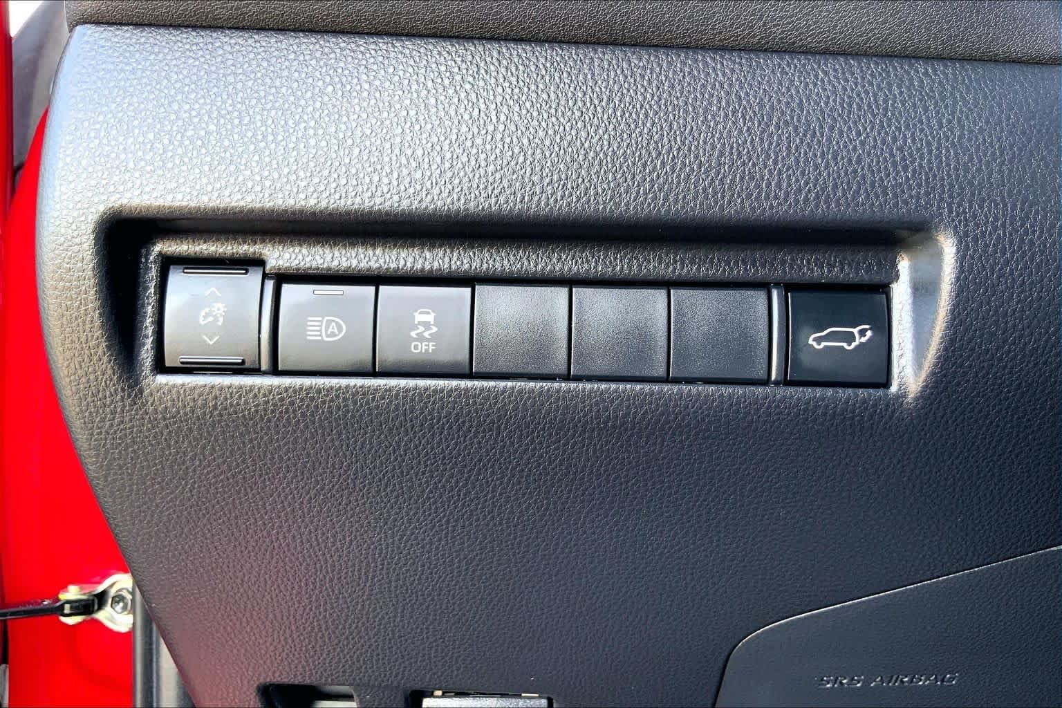 Used 2024 Ruby Flare Pearl Toyota XLE image 33