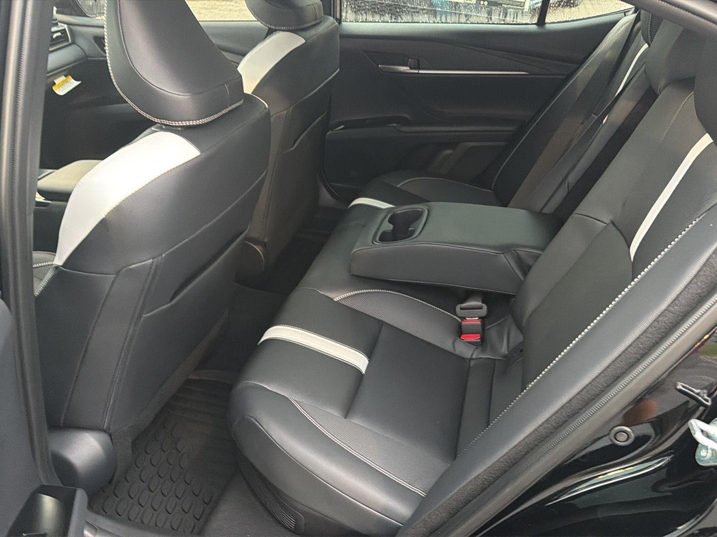 New 2026 Midnight Black Metallic Toyota SE image 11