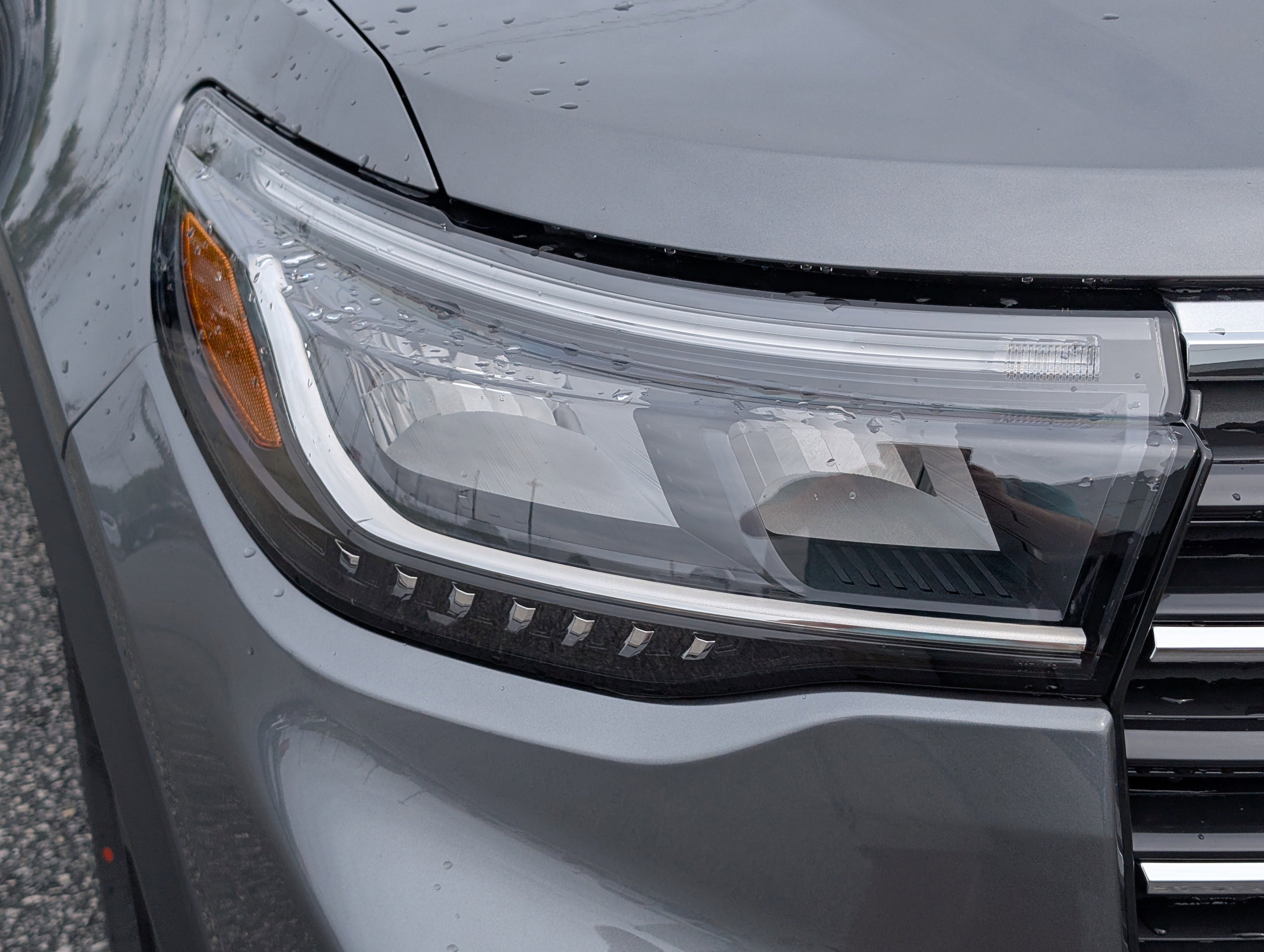 New 2026 Carbonized Gray Metallic FORD Active image 5