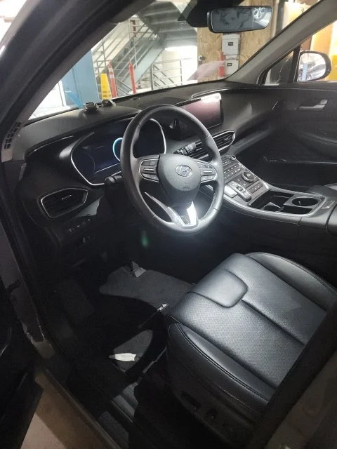 Used 2023 Gray Hyundai SEL image 6