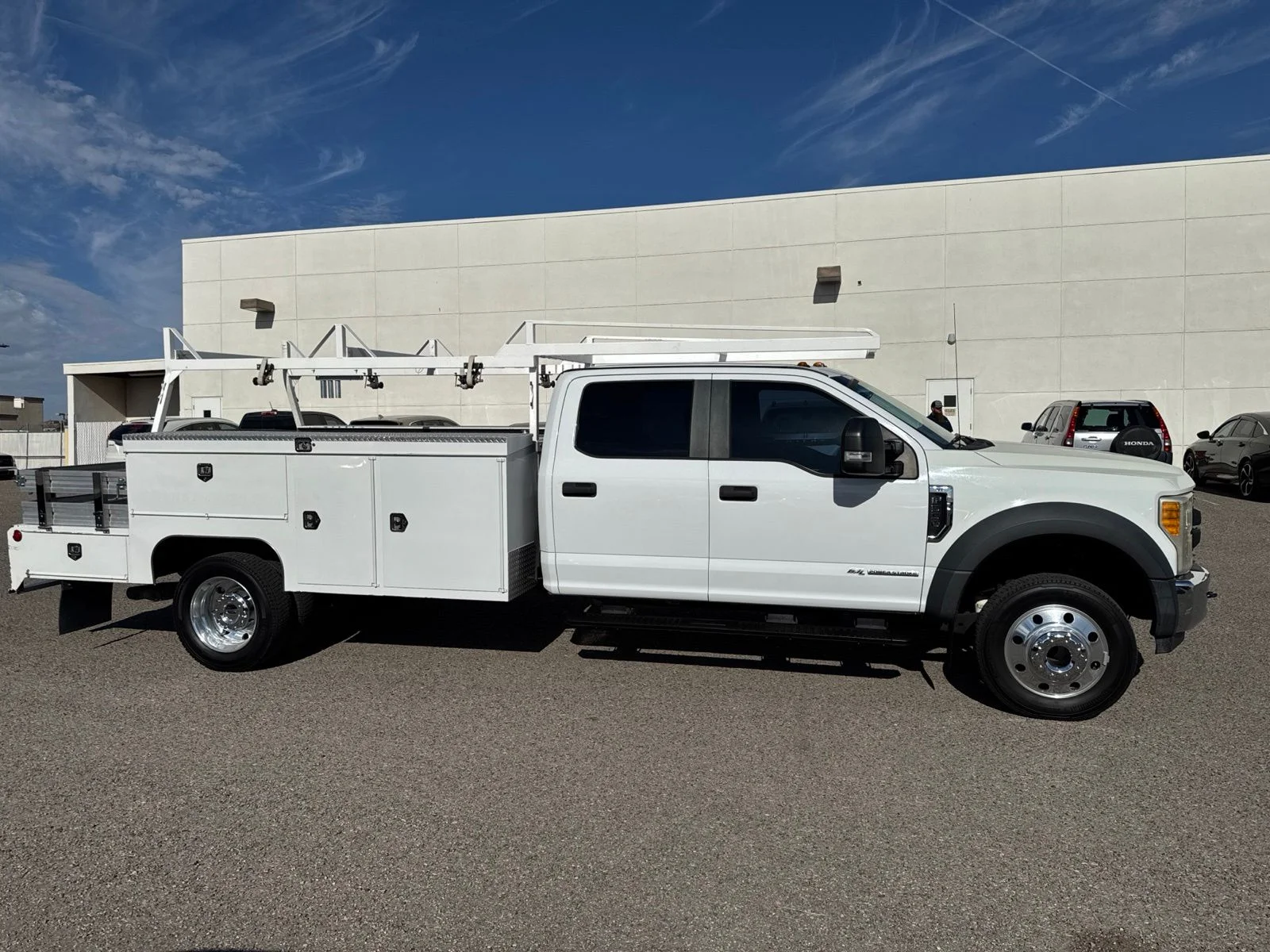 Used 2017 Oxford White Ford XL image 4