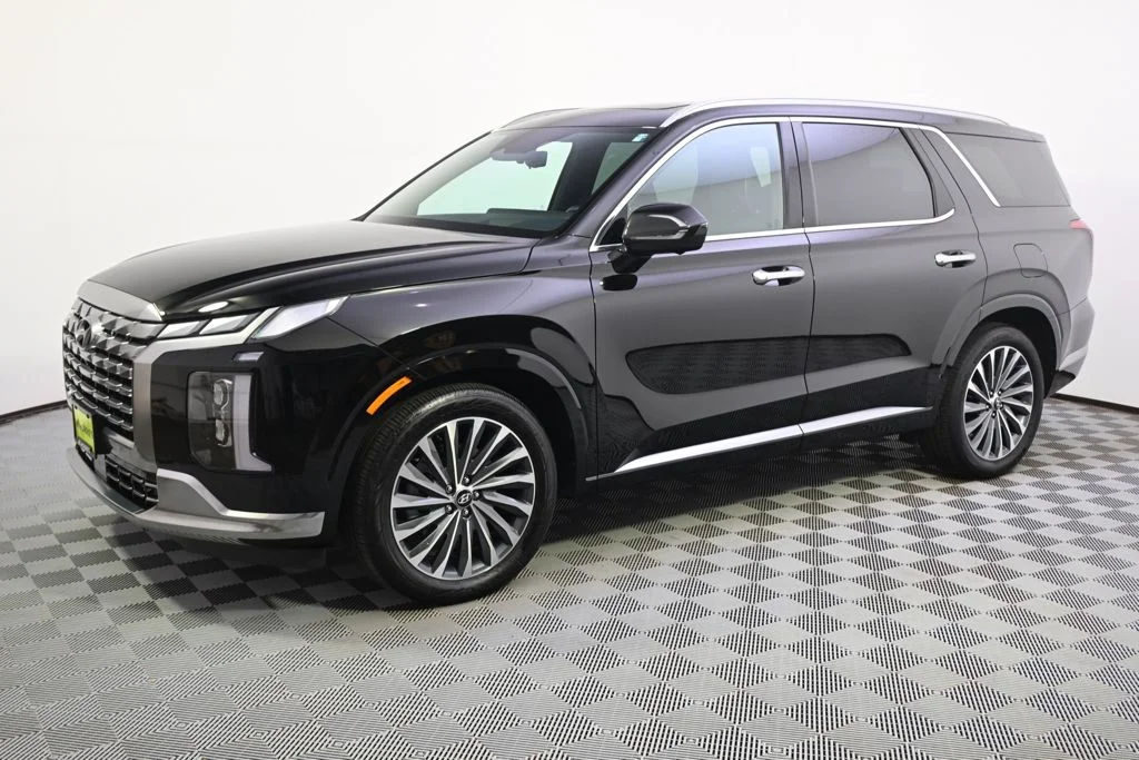 Certified 2025 Hyundai Palisade Calligraphy with VIN KM8R7DGE4SU889520 for sale in St. Louis Park, Minnesota