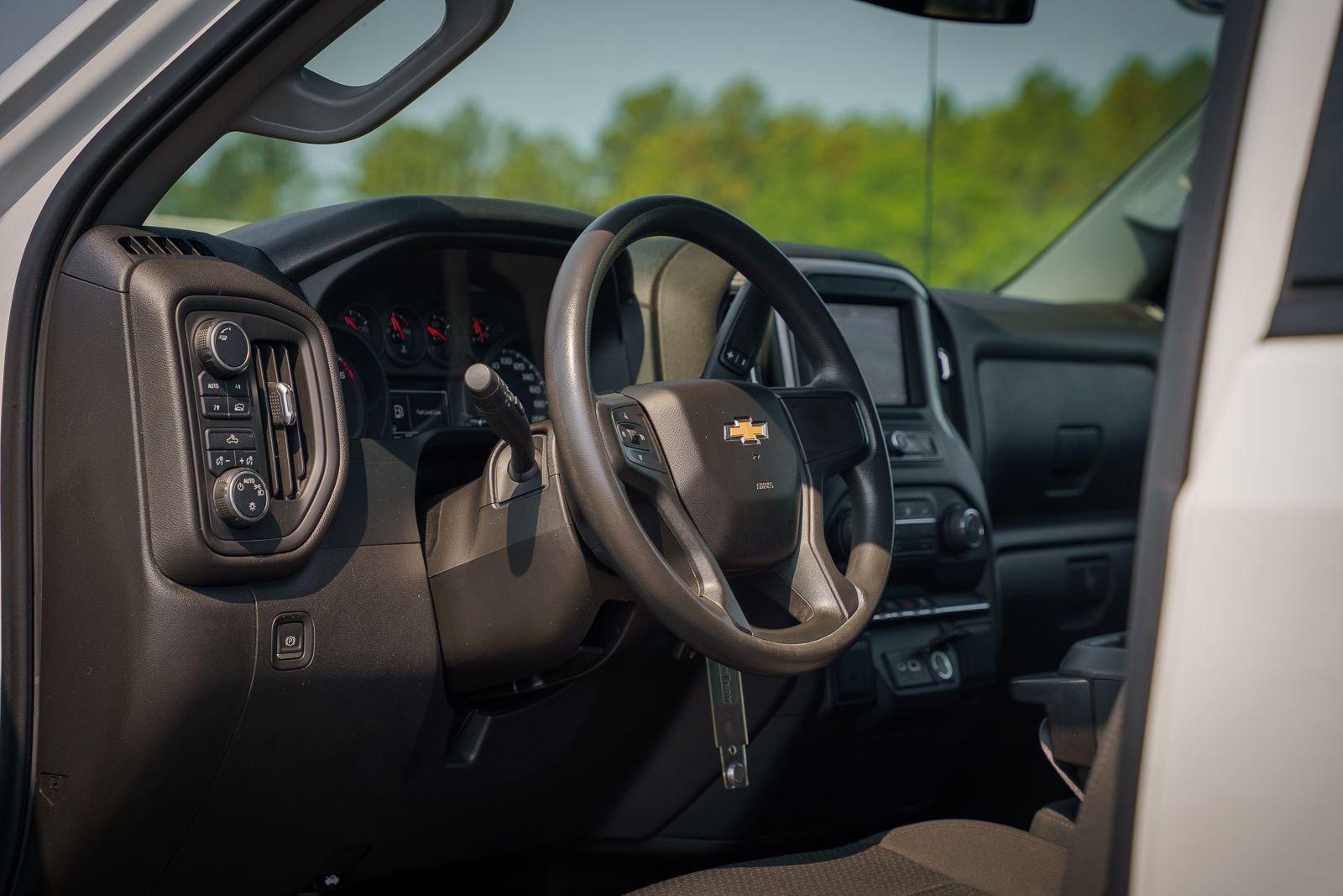 Certified Used 2022  Chevrolet Custom image 19