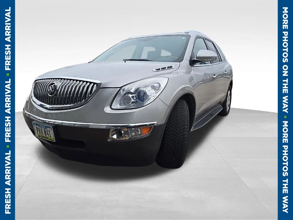 Used 2008 Silver Buick CXL image 1