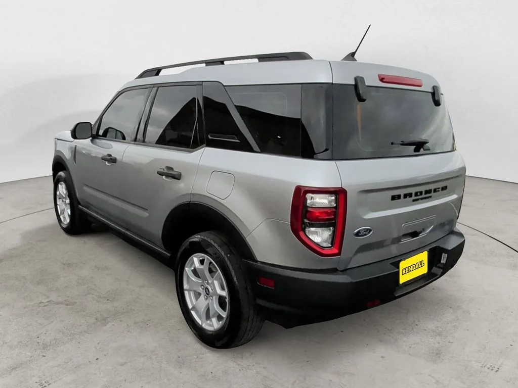 Used 2021 Silver Ford Base image 3