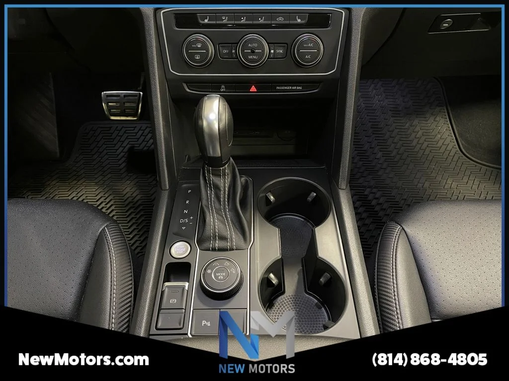 Used 2021 Pyrite Silver Metallic Volkswagen 3.6L V6 SE w/Technology R-Line image 11