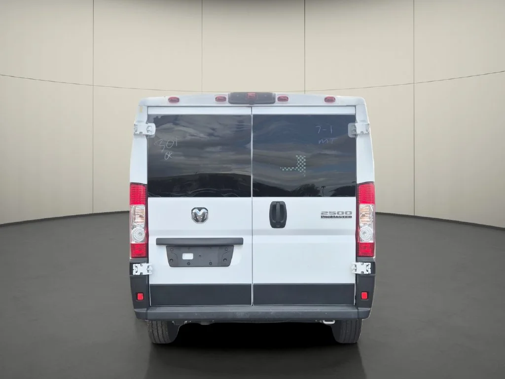 Used 2025 White Ram Base image 6