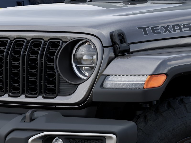 New 2026 Granite Crystal Metallic Clear-Coat Exterior Paint Jeep  image 6