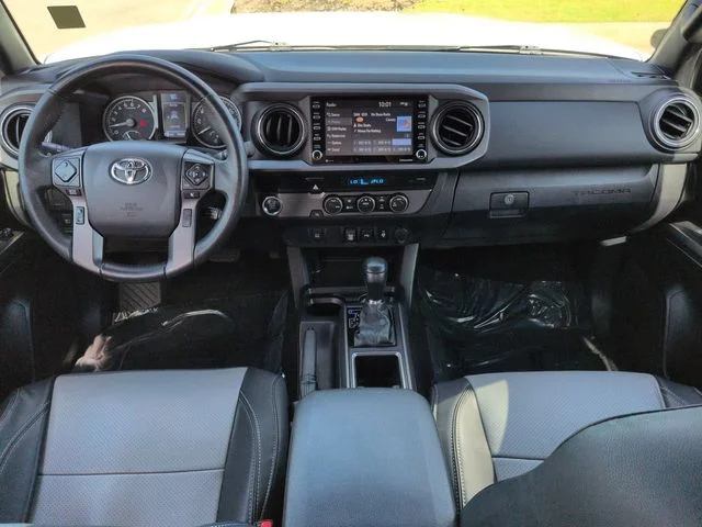 Used 2022 White Toyota TRD Off-Road image 14