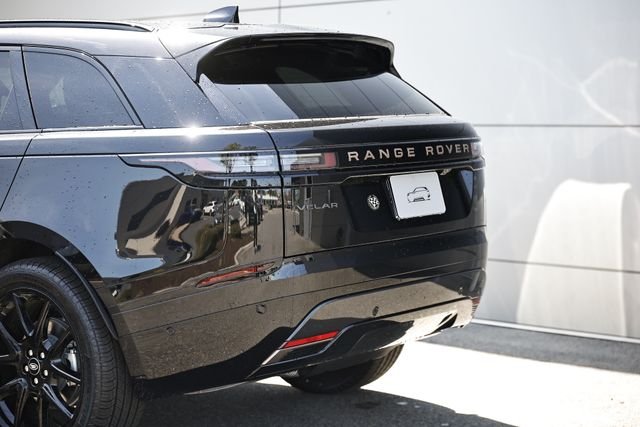 New 2026 Santorini Black Land Rover  Autobiography image 9