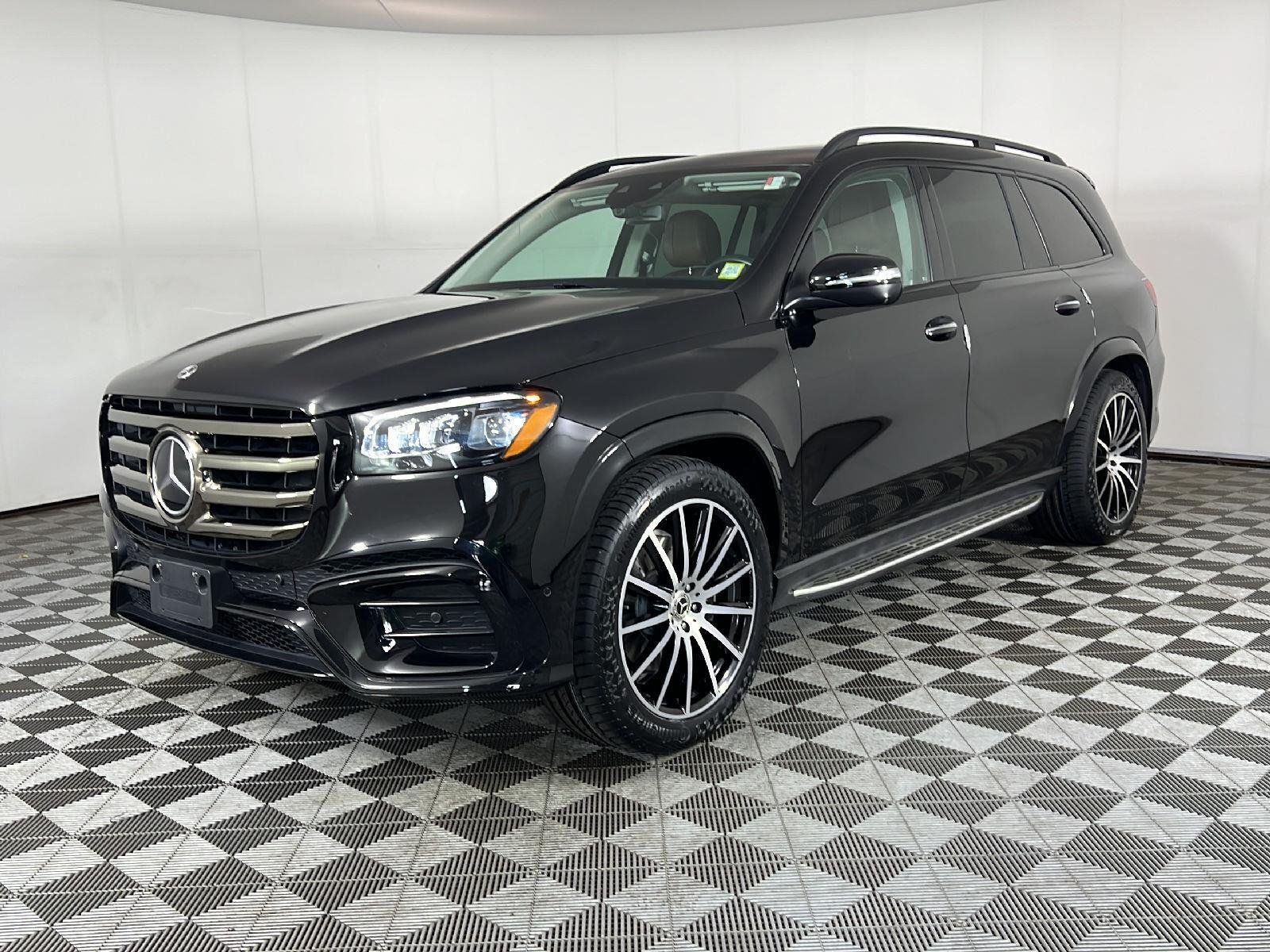 Used 2024 Obsidian Black Metallic Mercedes-Benz GLS 580 image 12