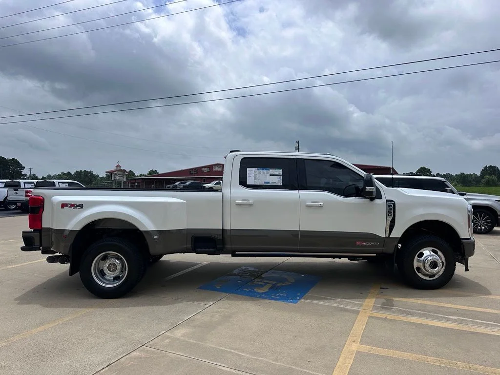 New 2026 Star White Metallic Tri-Coat Ford F-350® King Ranch® image 5
