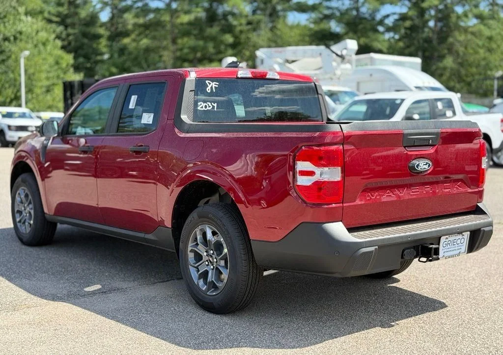 New 2026 Red Ford XLT image 9