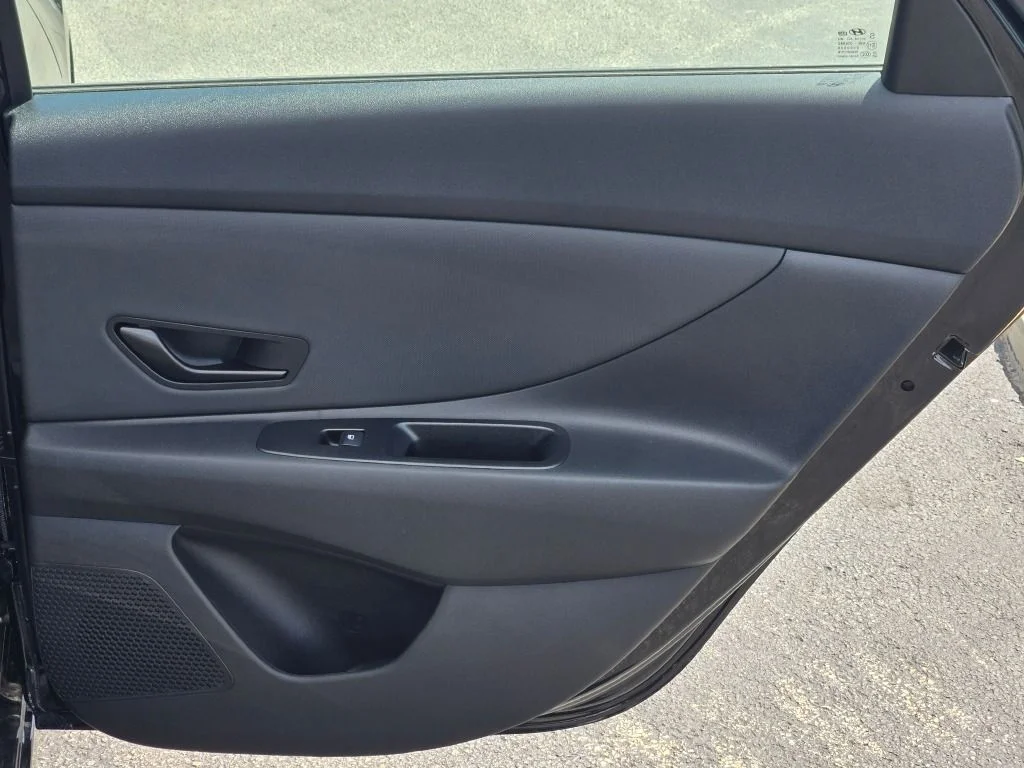 New 2026 Abyss Black Hyundai SEL Sport image 9