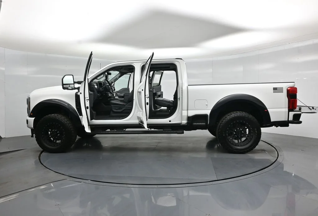 New 2026 Star White Metallic Tri-Coat Ford Lariat image 34