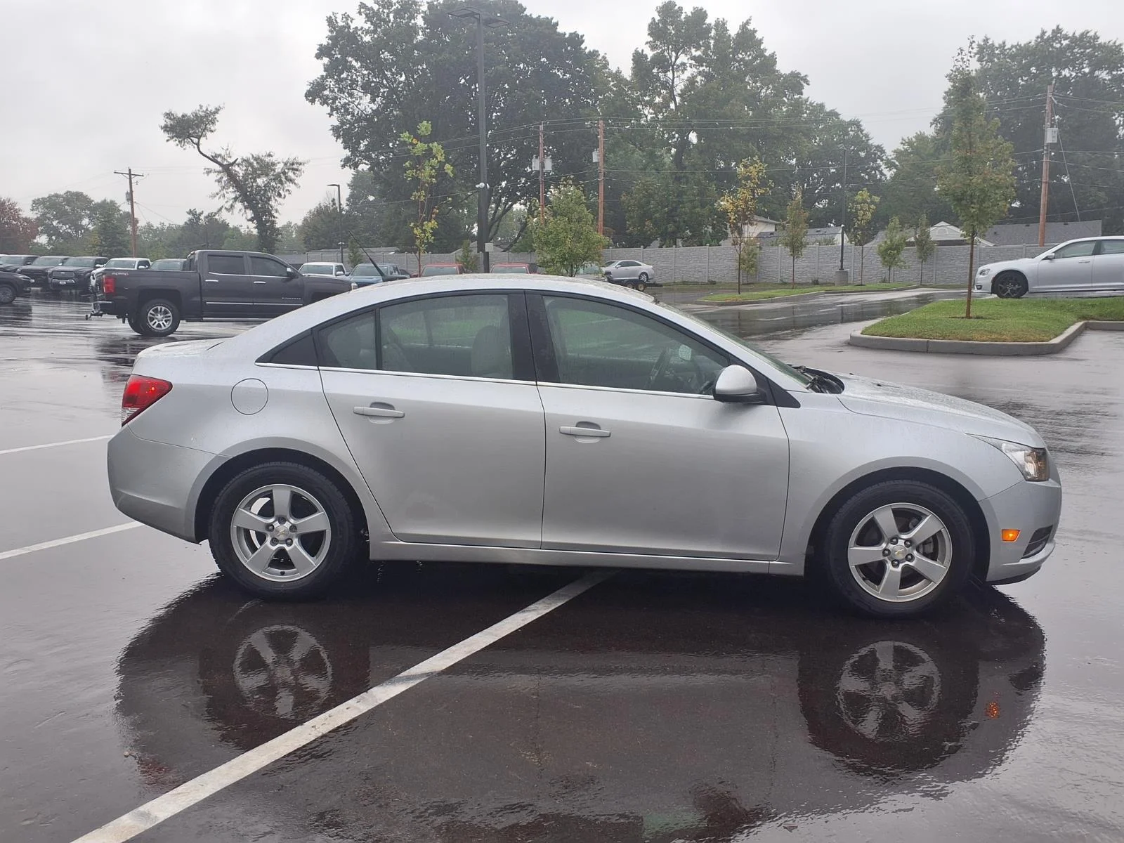 Used 2014 Silver Ice Metallic Chevrolet 1LT image 2