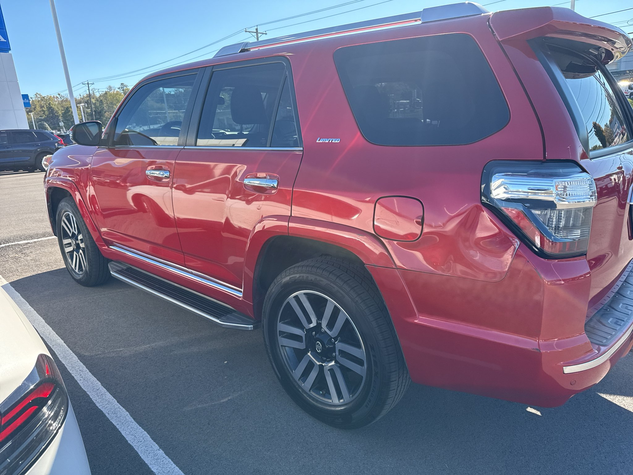 Used 2016 Barcelona Red Metallic Toyota Limited image 6