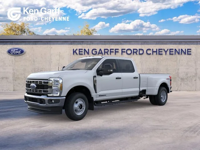 2026 Ford Super Duty F-350 DRW XLT
