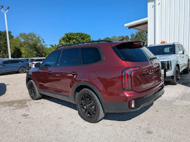 Used 2024 Red Kia EX X-Line image 5