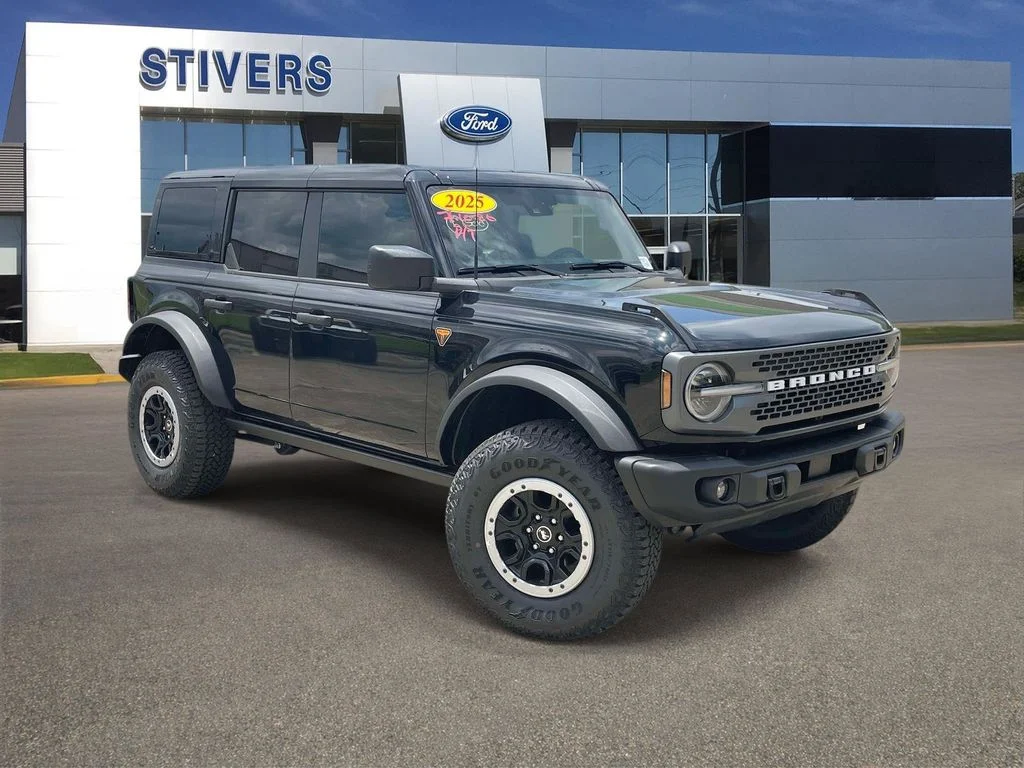 New 2025 Black Ford Badlands image 1