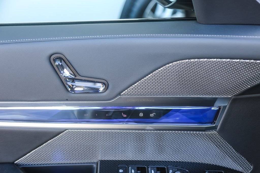 2024 BMW 7 Series 760i - Photo 18