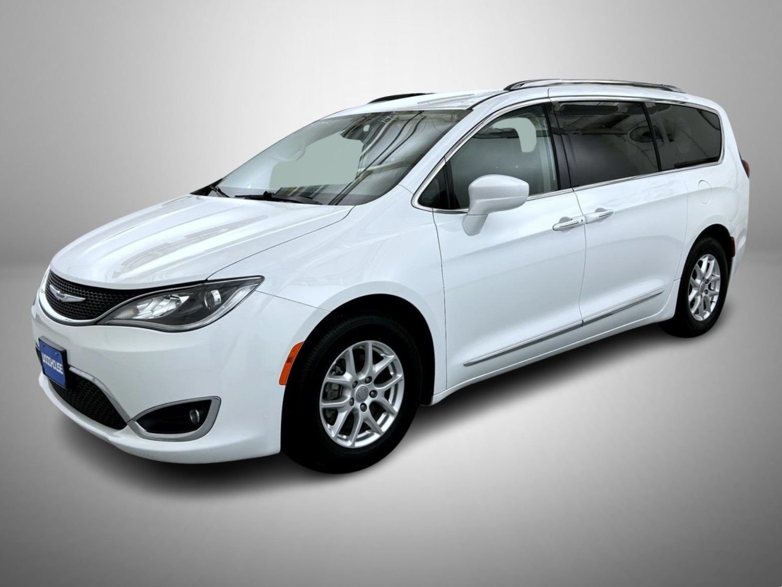 2020 Chrysler Pacifica Touring L's photo