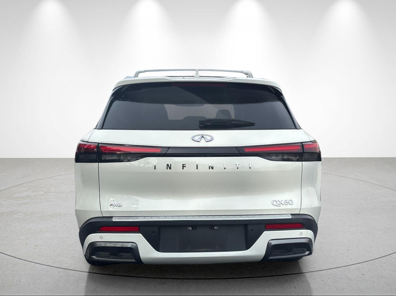 Used 2023 Majestic White INFINITI SENSORY image 4