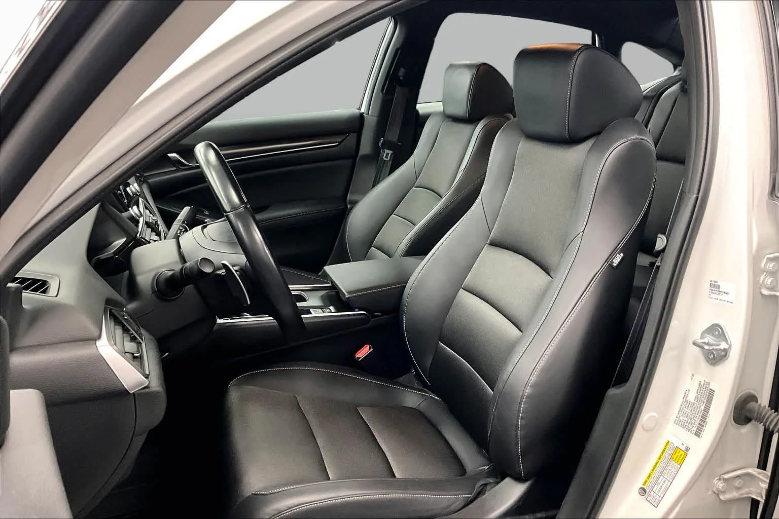Used 2022 Platinum White Pearl Honda Sport image 8