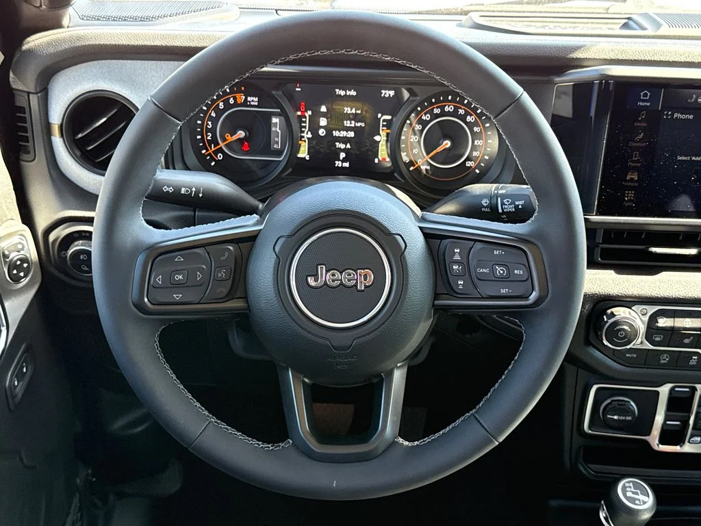New 2025 Black Clear-Coat Exterior Paint Jeep Sport S image 15