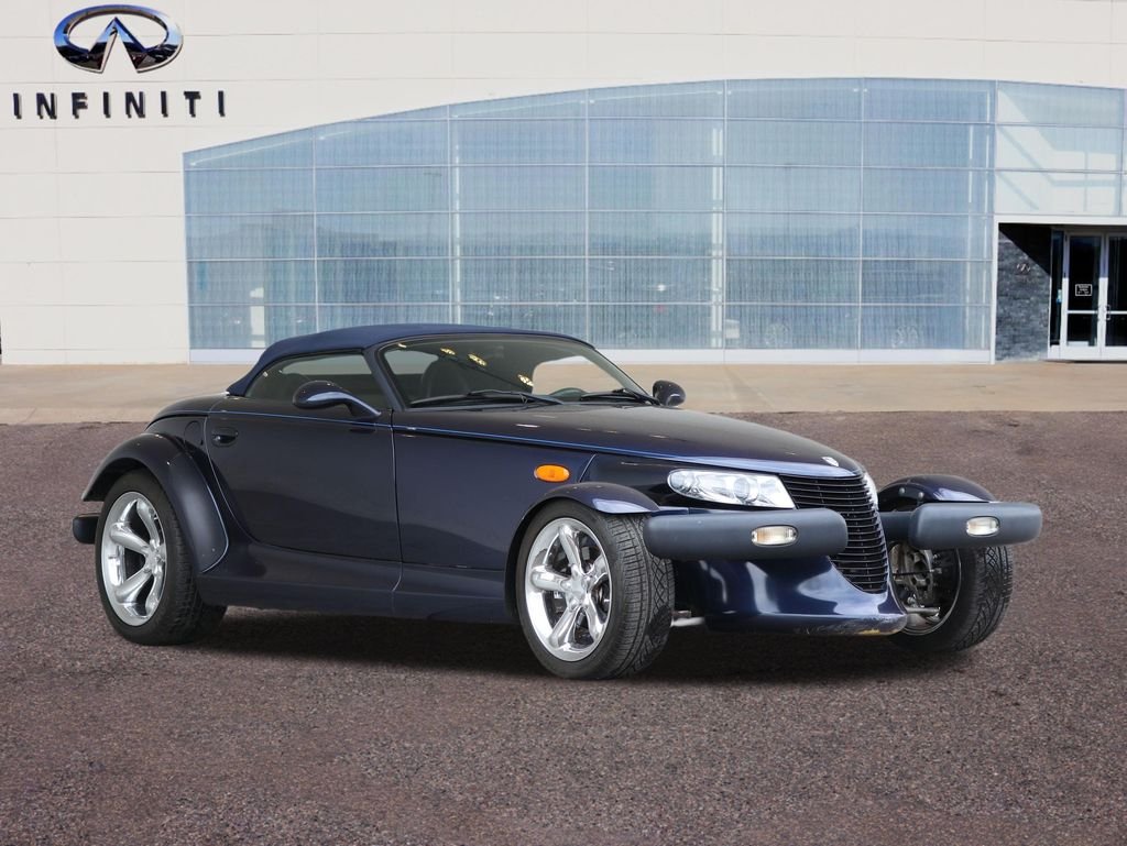 Used 2001 Blue Chrysler Base image 39