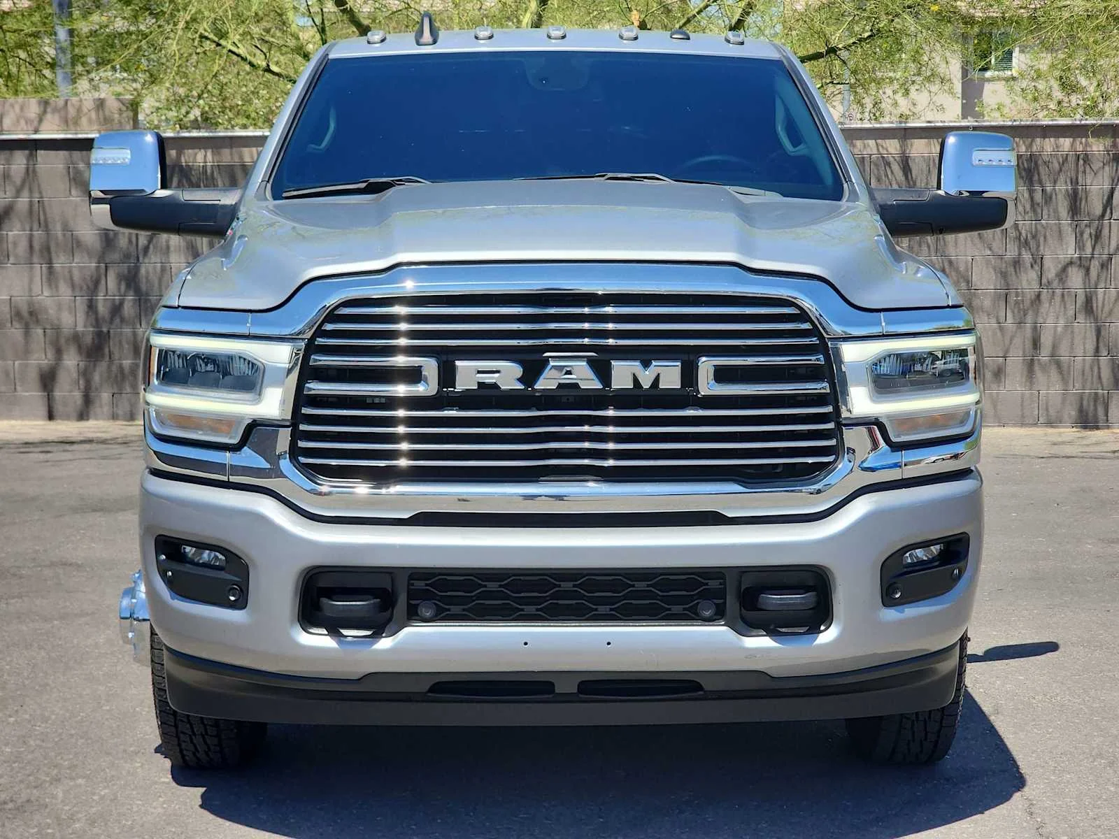 Used 2024 Billet Silver Metallic Clearcoat Ram Laramie image 3